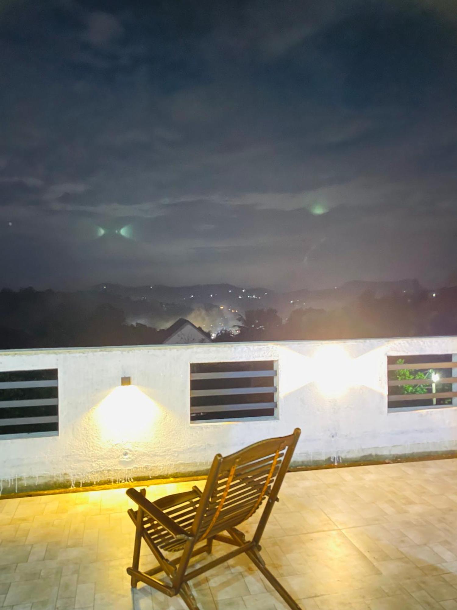 Misty Mountain Lodge Кегал Екстериор снимка